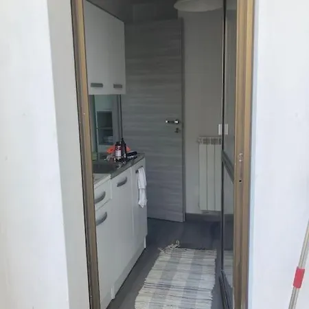 شقة Miniappartamento Indipendente In Casa Privata *
